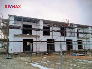 Prodej bytu 3+kk, Třeština, 74 m2