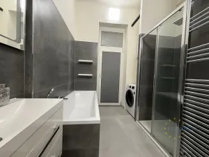 Pronájem bytu 2+1, Praha - Libeň, Drahobejlova, 67 m2