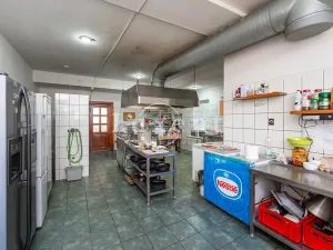 Prodej ubytování, Bělá nad Radbuzou, Náměstí, 800 m2