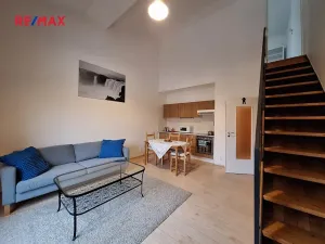 Pronájem bytu 2+kk, Hostivice, Za Mlýnem, 45 m2