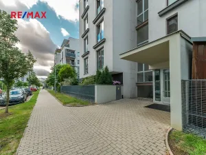 Prodej bytu 3+kk, Praha - Hrdlořezy, Učňovská, 71 m2
