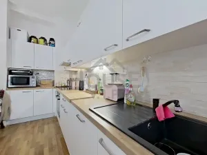 Prodej bytu 4+1, Praha - Vinohrady, Londýnská, 141 m2