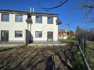 Prodej bytu 4+kk, Přerov nad Labem, 126 m2