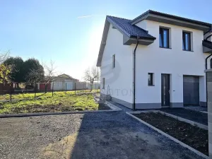 Prodej bytu 4+kk, Přerov nad Labem, 126 m2