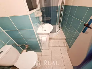 Pronájem bytu 1+kk, Chomutov, Březenecká, 24 m2