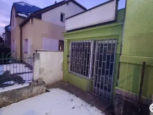 Pronájem obchodního prostoru, Praha - Horní Počernice, Náchodská, 13 m2