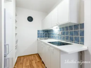 Pronájem bytu 2+kk, Praha - Bohnice, Zelenohorská, 42 m2