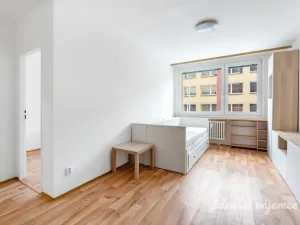 Pronájem bytu 2+kk, Praha - Bohnice, Zelenohorská, 42 m2