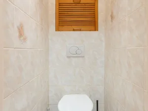 Pronájem bytu 2+kk, Praha - Bohnice, Zelenohorská, 42 m2