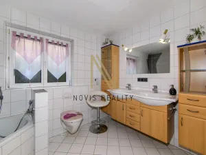 Prodej vícegeneračního domu, Regen,, Německo, 213 m2