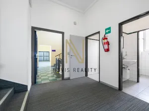 Pronájem kanceláře, Plzeň, Americká, 165 m2