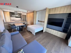 Pronájem bytu 1+kk, Pelhřimov, Lipická, 44 m2