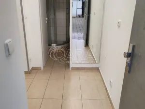 Pronájem kanceláře, Praha - Karlín, Křižíkova, 22 m2