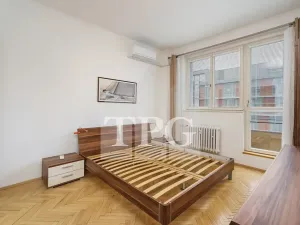 Pronájem bytu 2+1, Praha - Smíchov, Stroupežnického, 48 m2