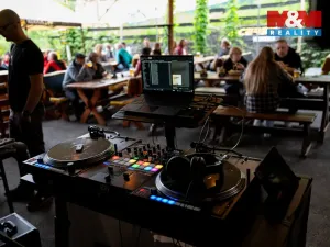 Prodej obchodního prostoru, Kraslice - Tisová, 560 m2