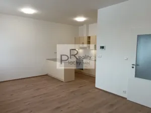 Prodej bytu 2+kk, Hevlín, 62 m2