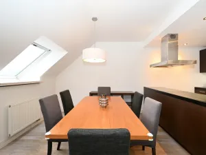 Pronájem bytu 5+kk, Praha - Hrdlořezy, Mezilehlá, 141 m2