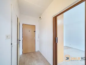 Prodej bytu 1+1, Vrchlabí, Východní, 31 m2