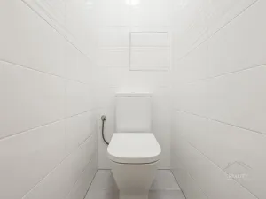 Pronájem bytu 3+kk, Praha - Žižkov, U kněžské louky, 67 m2