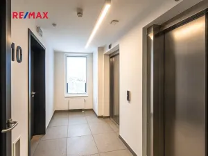 Pronájem bytu 2+kk, Praha - Stodůlky, Mukařovského, 42 m2