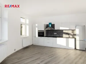 Prodej činžovního domu, Ústí nad Labem, náměstí Prokopa Velikého, 576 m2