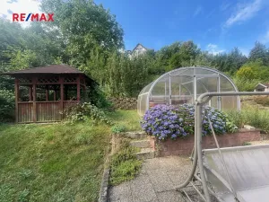 Prodej komerční nemovitosti, Měchenice, Hlavní, 330 m2