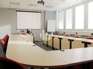 Pronájem obchodního prostoru, Praha - Strašnice, V olšinách, 142 m2