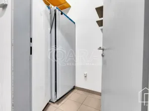 Pronájem restaurace, Praha - Čakovice, Theinova, 187 m2