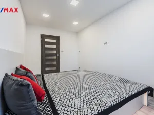 Prodej bytu 2+kk, Praha - Černý Most, Breitcetlova, 46 m2