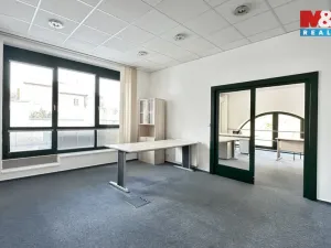 Pronájem kanceláře, Mladá Boleslav, Koněvova, 405 m2