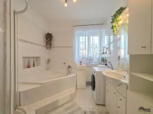 Prodej rodinného domu, Javorník, Smetanova, 225 m2