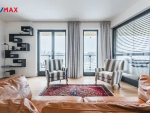 Pronájem bytu 3+kk, Praha - Libeň, Menclova, 96 m2