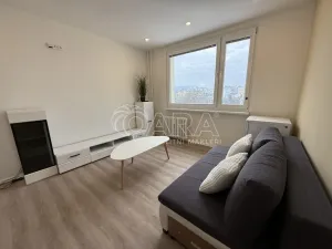 Pronájem bytu 1+kk, Jablonec nad Nisou, Budovatelů, 22 m2