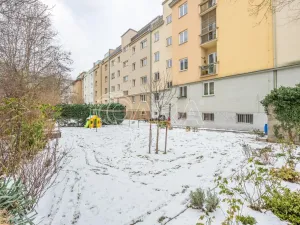 Prodej bytu 3+kk, Praha - Žižkov, Strážní, 72 m2