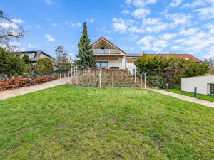 Pronájem vily, Roztoky, Nad vinicemi, 393 m2