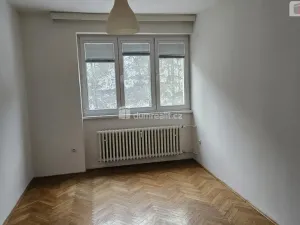 Pronájem bytu 2+1, Praha - Podolí, Podolská, 64 m2