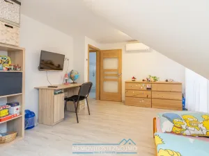 Prodej rodinného domu, Kuchařovice, Znojemská, 150 m2