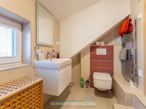 Prodej rodinného domu, Kuchařovice, Znojemská, 150 m2