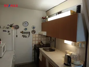 Prodej bytu 2+kk, Praha - Kobylisy, Třeboradická, 39 m2