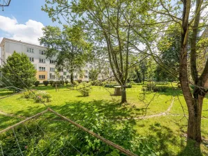 Prodej bytu 1+kk, Kralupy nad Vltavou - Lobeček, nám. Mládežníků, 27 m2