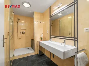 Prodej bytu 3+kk, Praha - Holešovice, Dobrovského, 107 m2