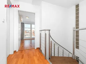 Prodej bytu 3+kk, Praha - Holešovice, Dobrovského, 107 m2