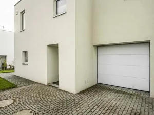 Pronájem rodinného domu, Praha - Slivenec, Malachitová, 115 m2