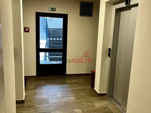 Prodej bytu 2+kk, Praha - Letňany, Štanderova, 59 m2
