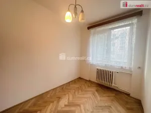 Prodej bytu 4+1, Starý Kolín - Bašta, B. Smetany, 75 m2