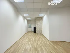 Pronájem kanceláře, Praha - Nové Město, Na Moráni, 114 m2