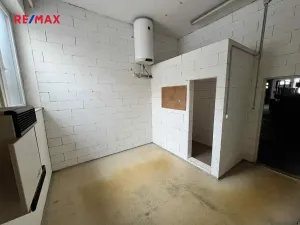 Pronájem výrobních prostor, Měřín, 454 m2