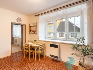 Prodej bytu 1+1, Lišov, třída 5. května, 42 m2