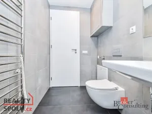 Prodej bytu 1+kk, Praha - Dolní Chabry, Ústecká, 31 m2