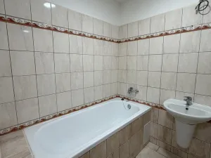 Pronájem bytu 2+1, Hodonín, nám. B. Martinů, 61 m2